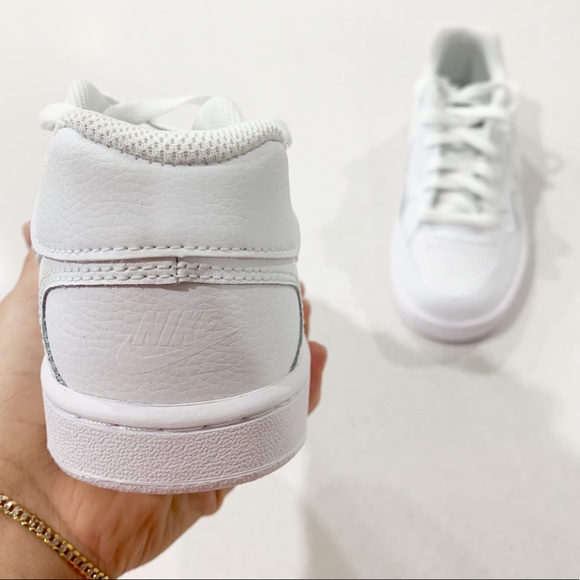 🤍🤍🤍 New Nike Sportswear All White Sneakers - Picture 3 of 3